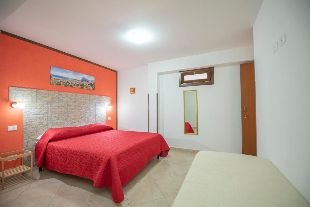 Villa A Casa Di Amy à Macari Extérieur photo